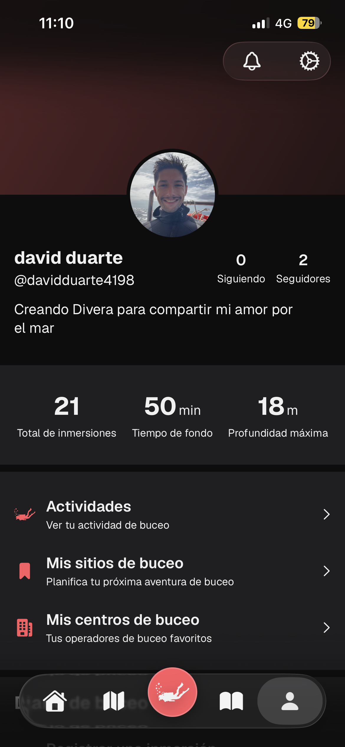 Perfil de buceador con estadísticas y diario